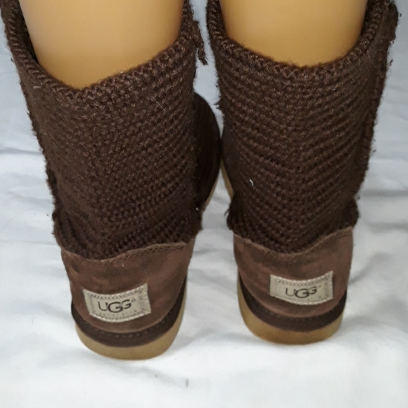 UGG BOOTS - Picture 3 of 6